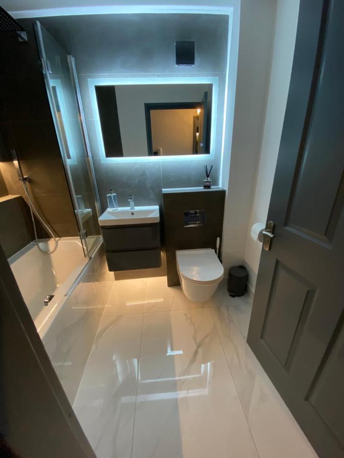 Beautiful modern cosy central apartment / sleeps 4 Reading Extérieur photo